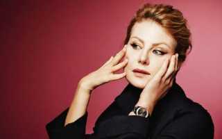 54-летняя Рената Литвинова затмила молодых моделей на дебютном модном показе дочери