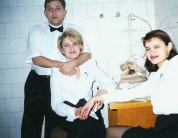 Официантка Ирина