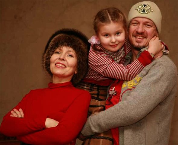 С женой и дочерью