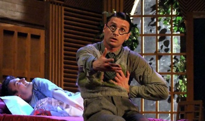 Сергей Лазарев в спектакле «Одолжите тенора»