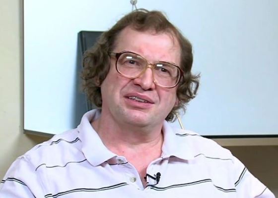 Сергей Мавроди предпочитал книги всем богатствам